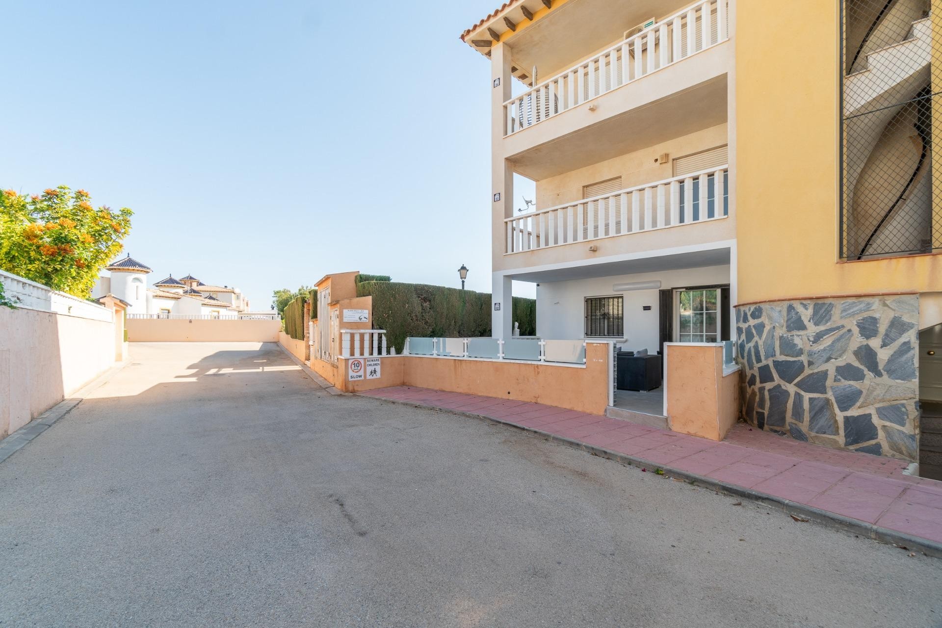 Brukt - Bungalow -
Orihuela Costa - Lomas de Cabo Roig