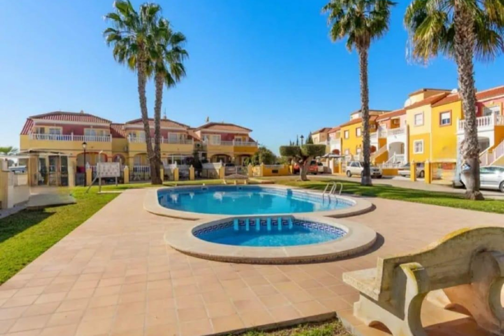 Brukt - Bungalow -
Orihuela Costa - Lomas de Cabo Roig