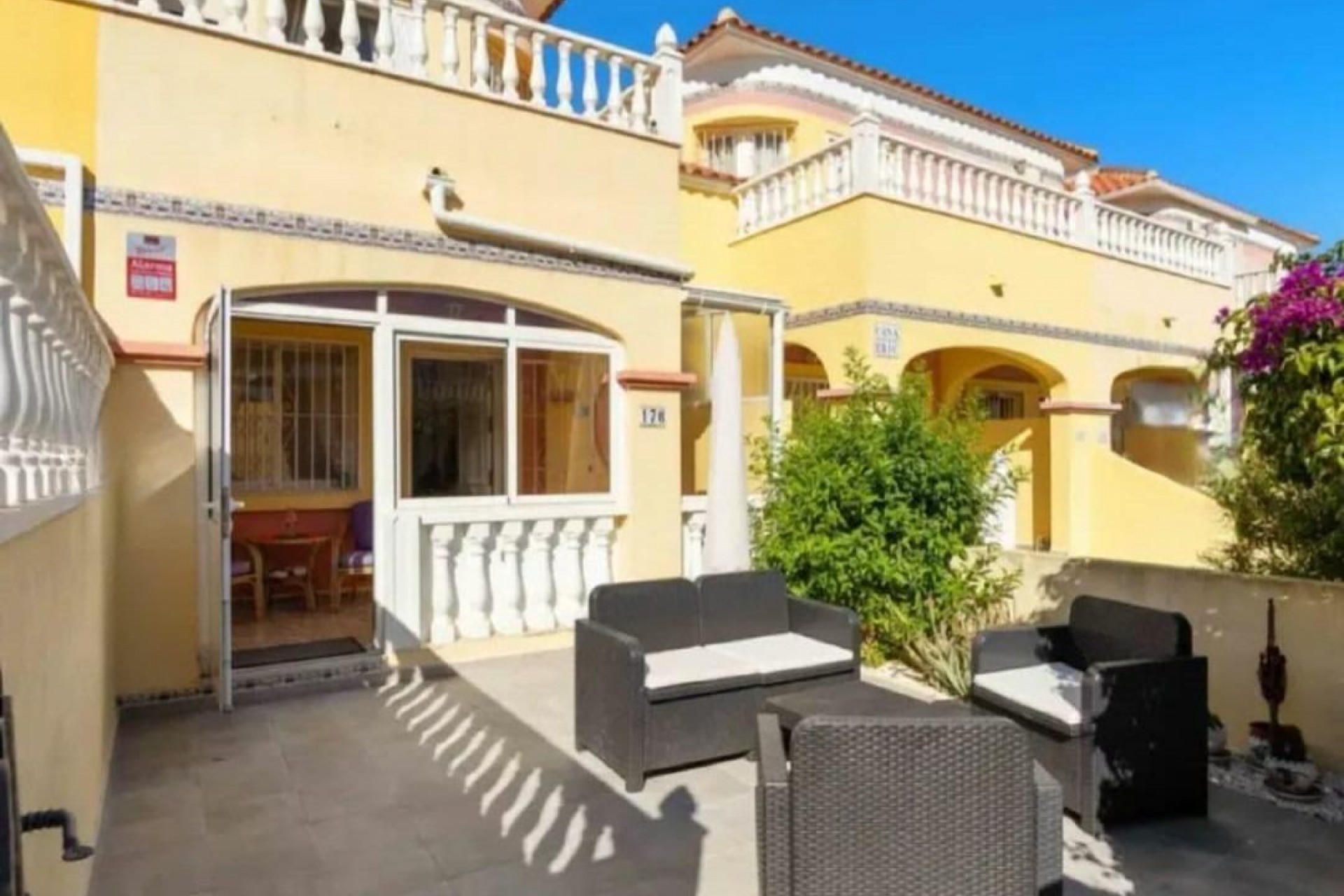 Brukt - Bungalow -
Orihuela Costa - Lomas de Cabo Roig