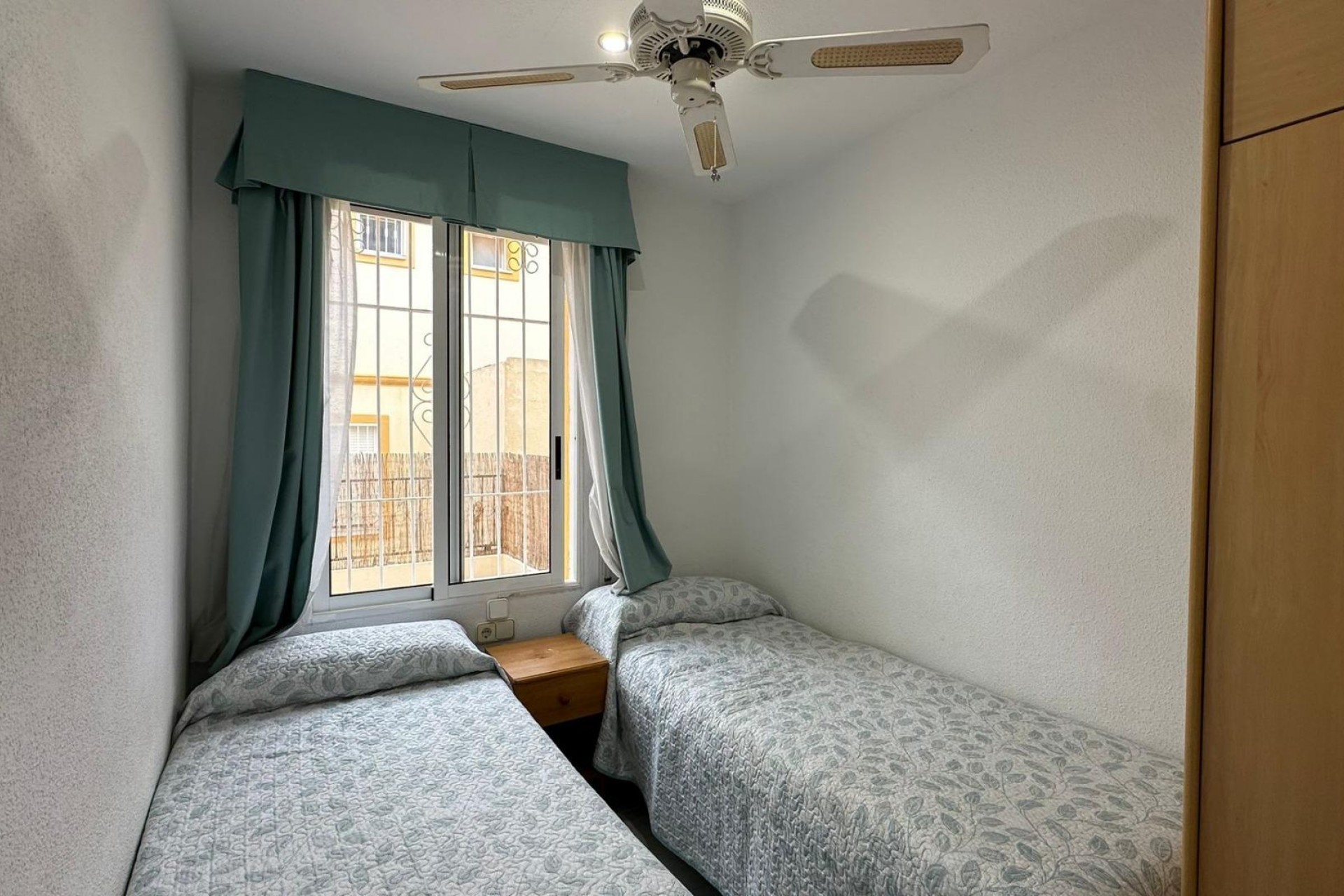 Brukt - Bungalow -
Orihuela Costa - Los Almendros-la Florida