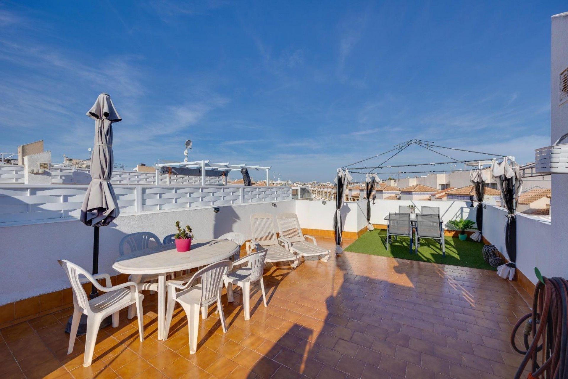 Brukt - Bungalow -
Orihuela Costa - Los Altos