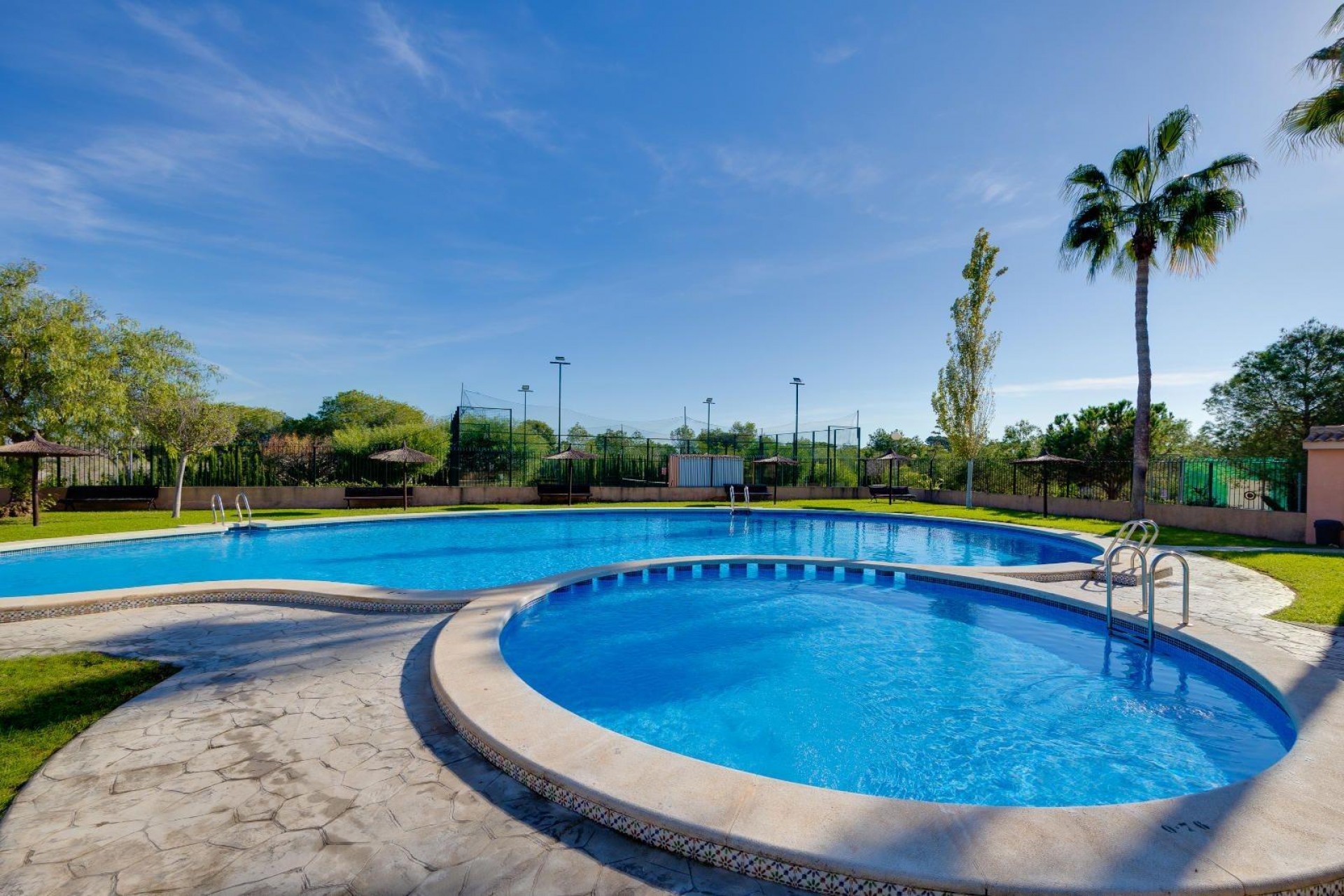 Brukt - Bungalow -
Orihuela Costa - Los Altos
