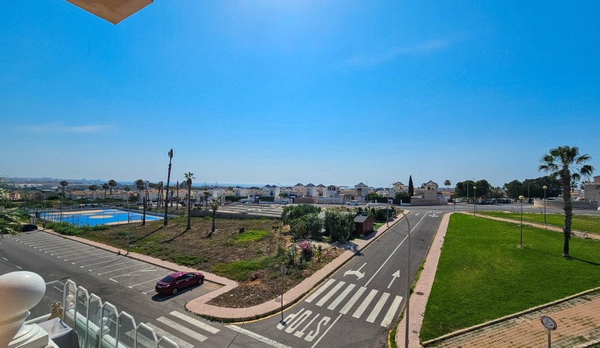Brukt - Bungalow -
Orihuela Costa - Los Altos