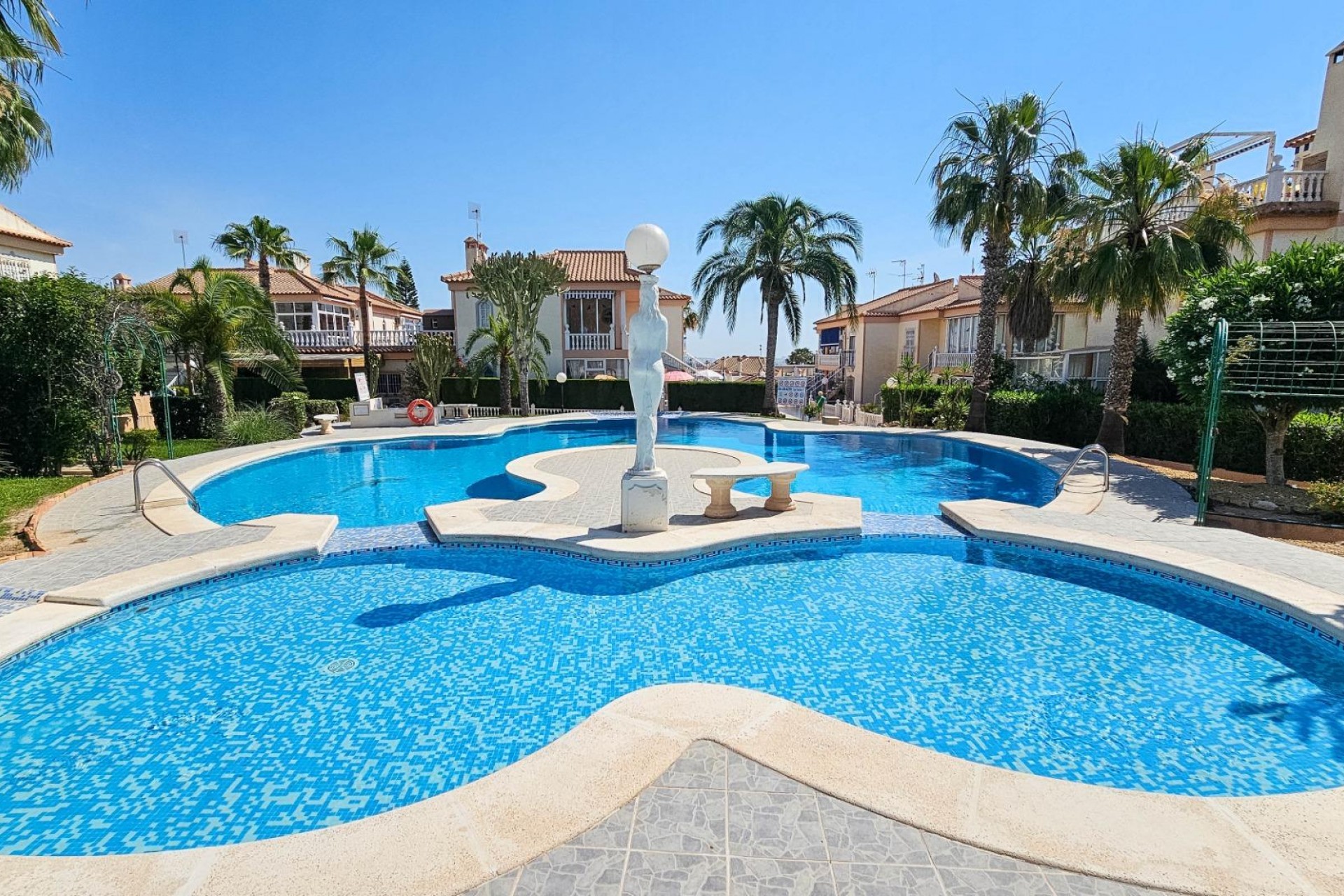 Brukt - Bungalow -
Orihuela Costa - Los Altos
