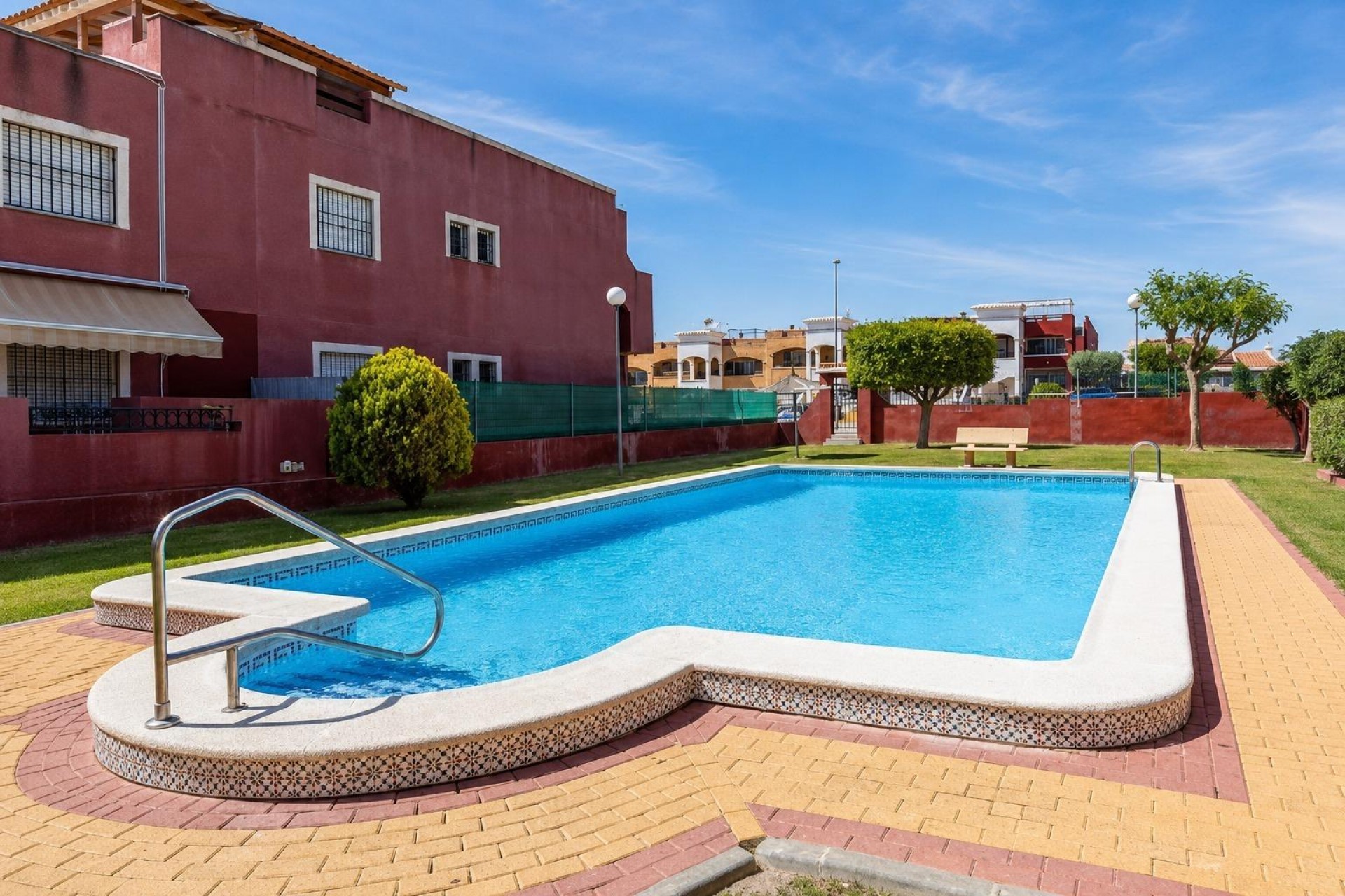 Brukt - Bungalow -
Orihuela Costa - Los Altos