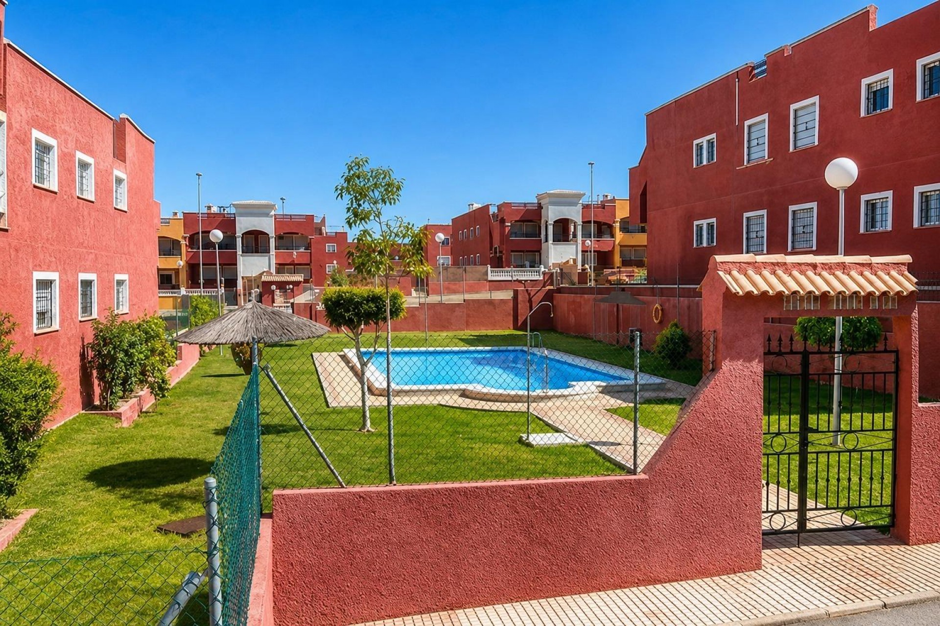 Brukt - Bungalow -
Orihuela Costa - Los Altos