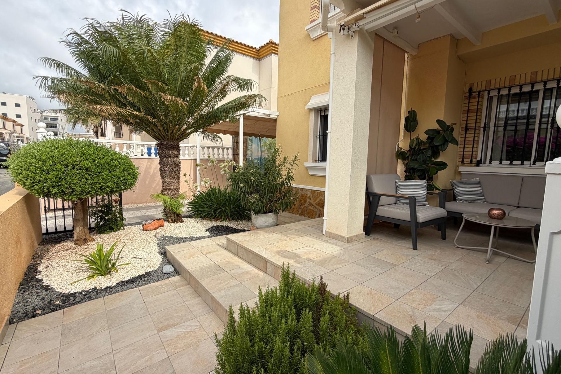 Brukt - Bungalow -
Orihuela Costa - Los Dolses
