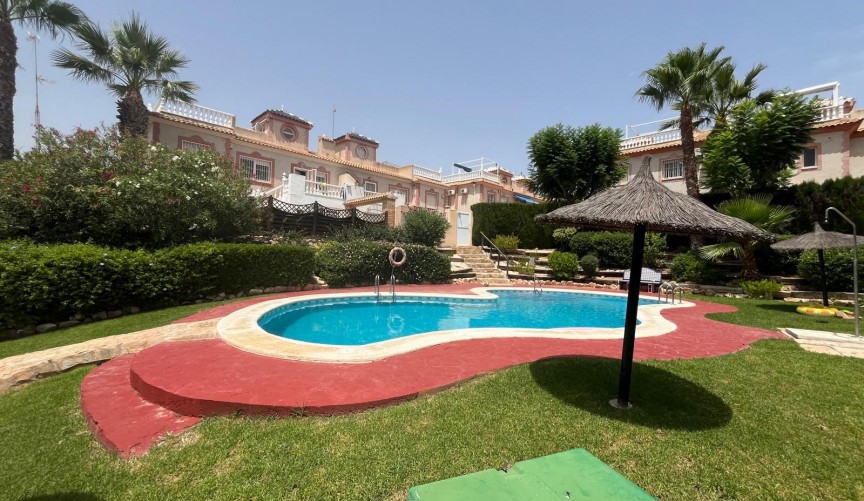 Brukt - Bungalow -
Orihuela Costa - Punta Prima