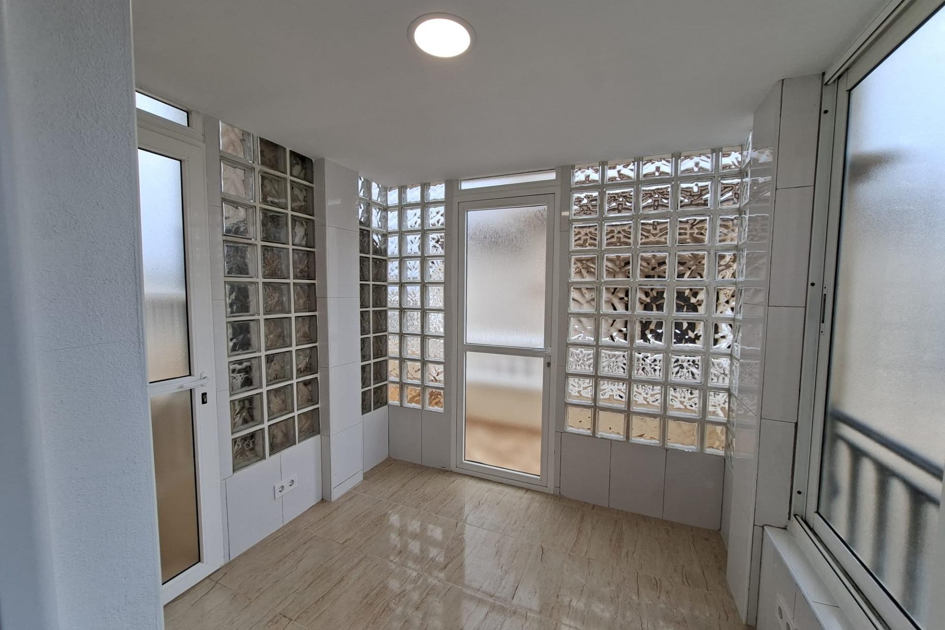 Brukt - Bungalow -
Orihuela Costa - Punta Prima