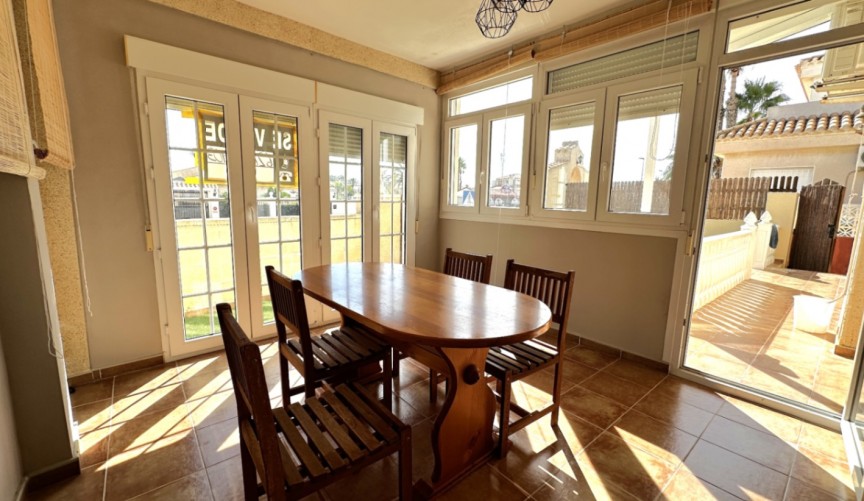 Brukt - Bungalow -
Orihuela - Inland