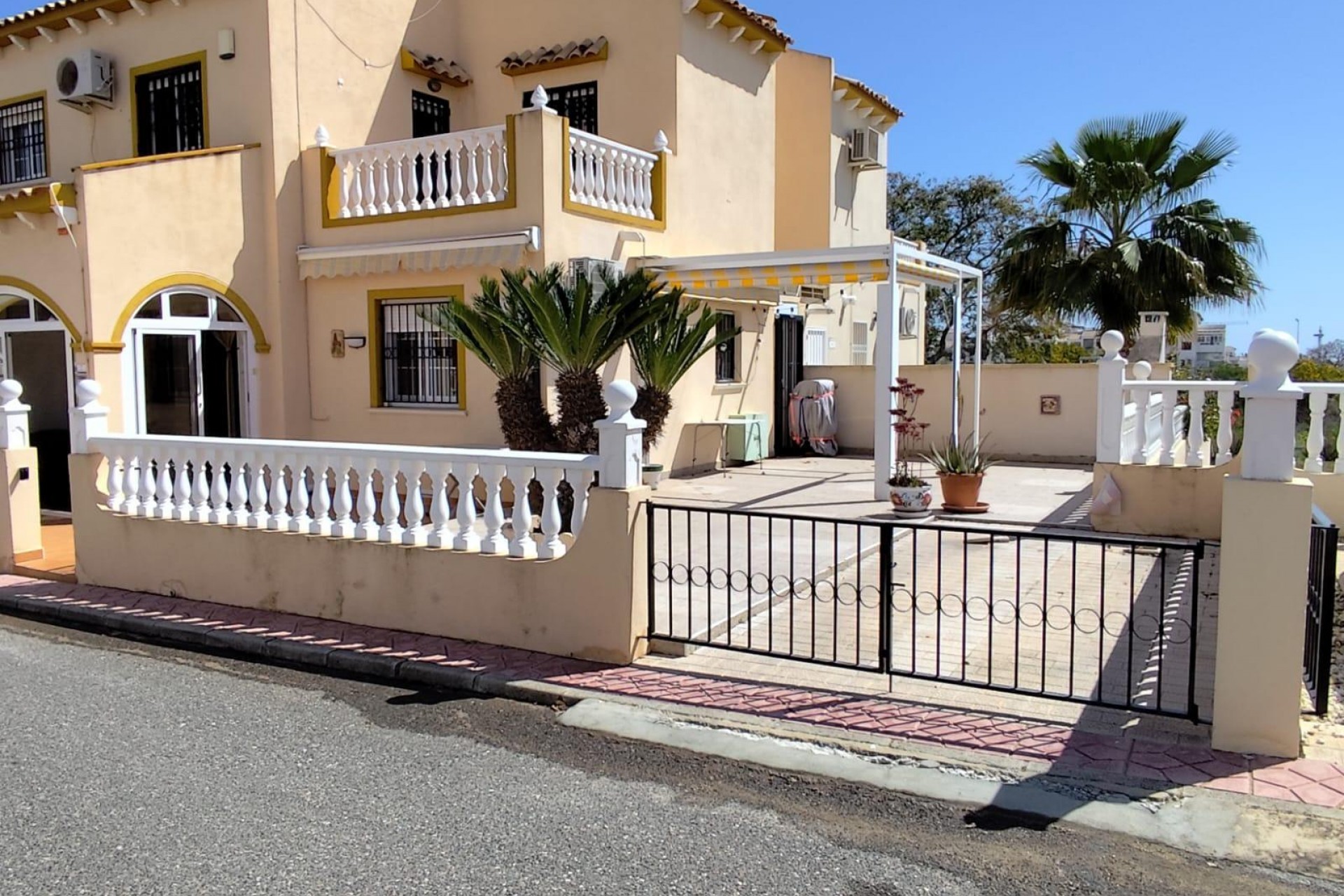 Brukt - Bungalow -
Orihuela - Urbanización Perla Del Mar