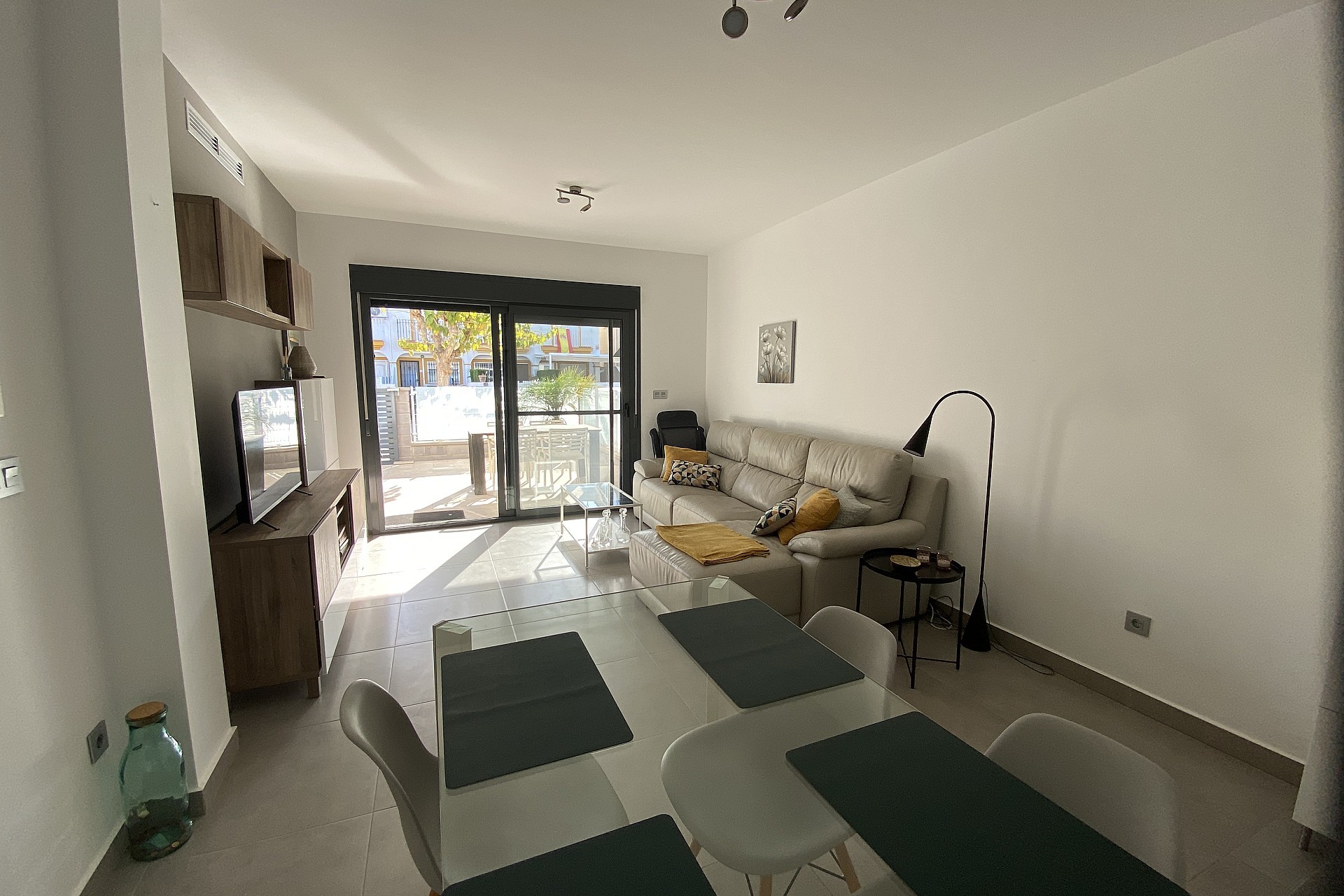 Brukt - Bungalow -
Pilar de la Horadada - Costa Blanca