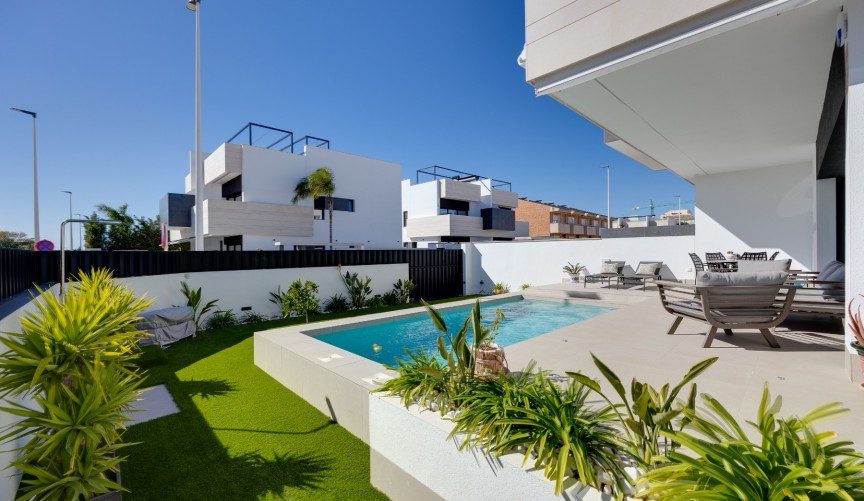 Brukt - Bungalow -
Pilar de la Horadada - Costa Blanca