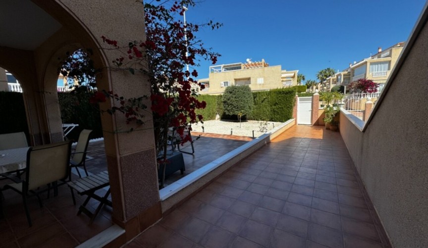 Brukt - Bungalow -
Playa Flamenca - Costa Blanca