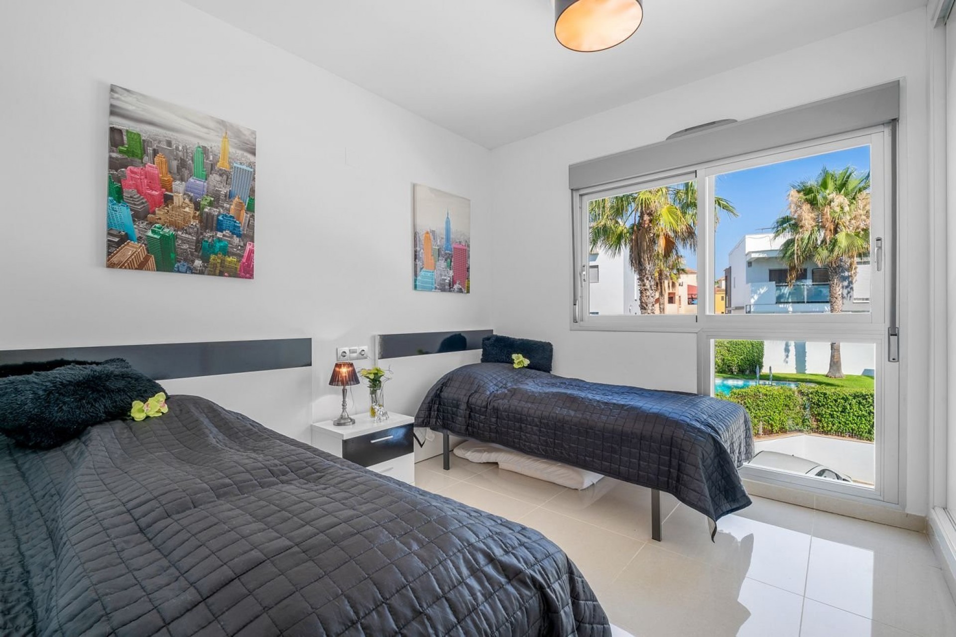 Brukt - Bungalow -
Punta Prima - Costa Blanca