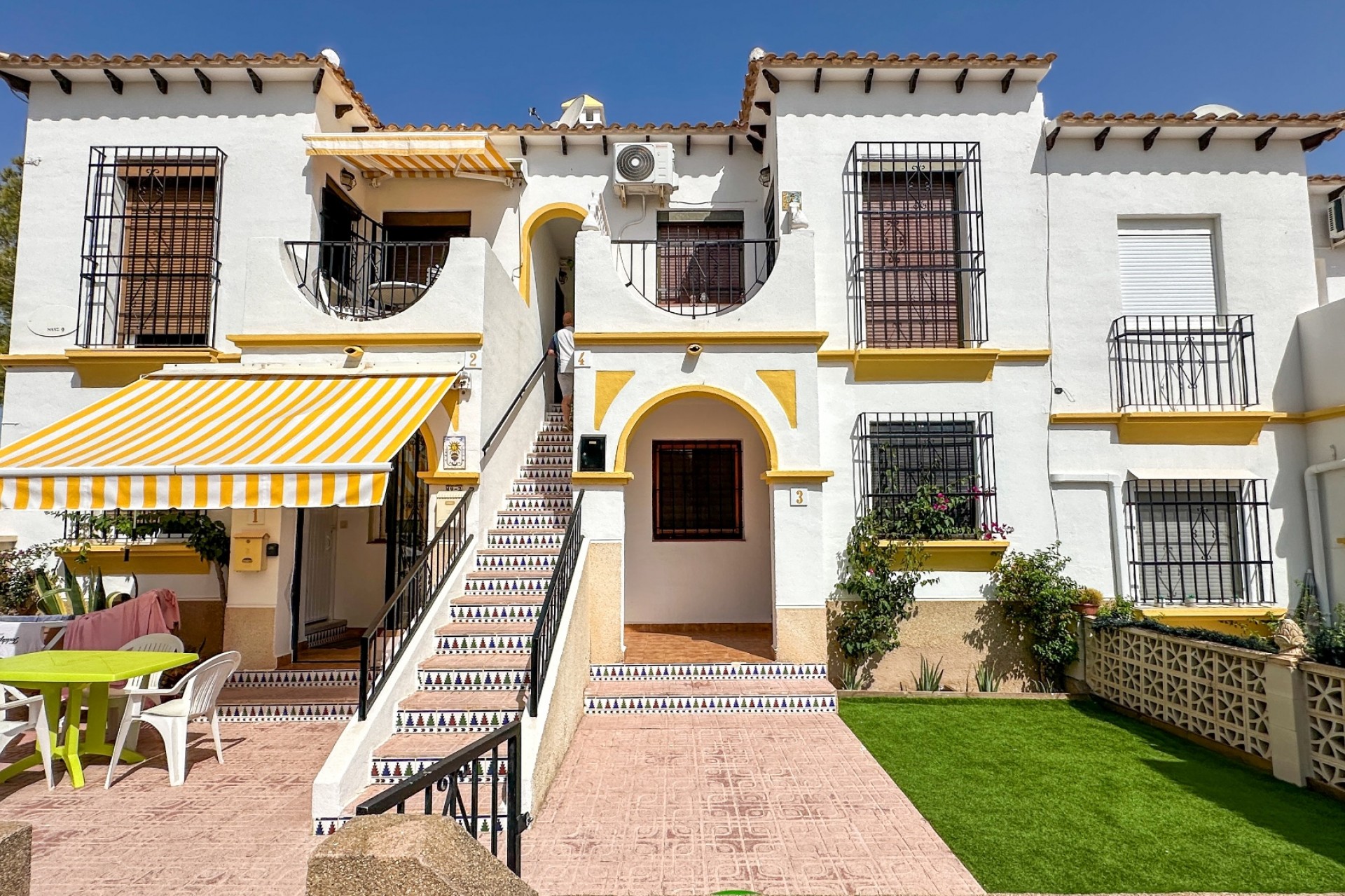 Brukt - Bungalow -
San Miguel de Salinas - Inland