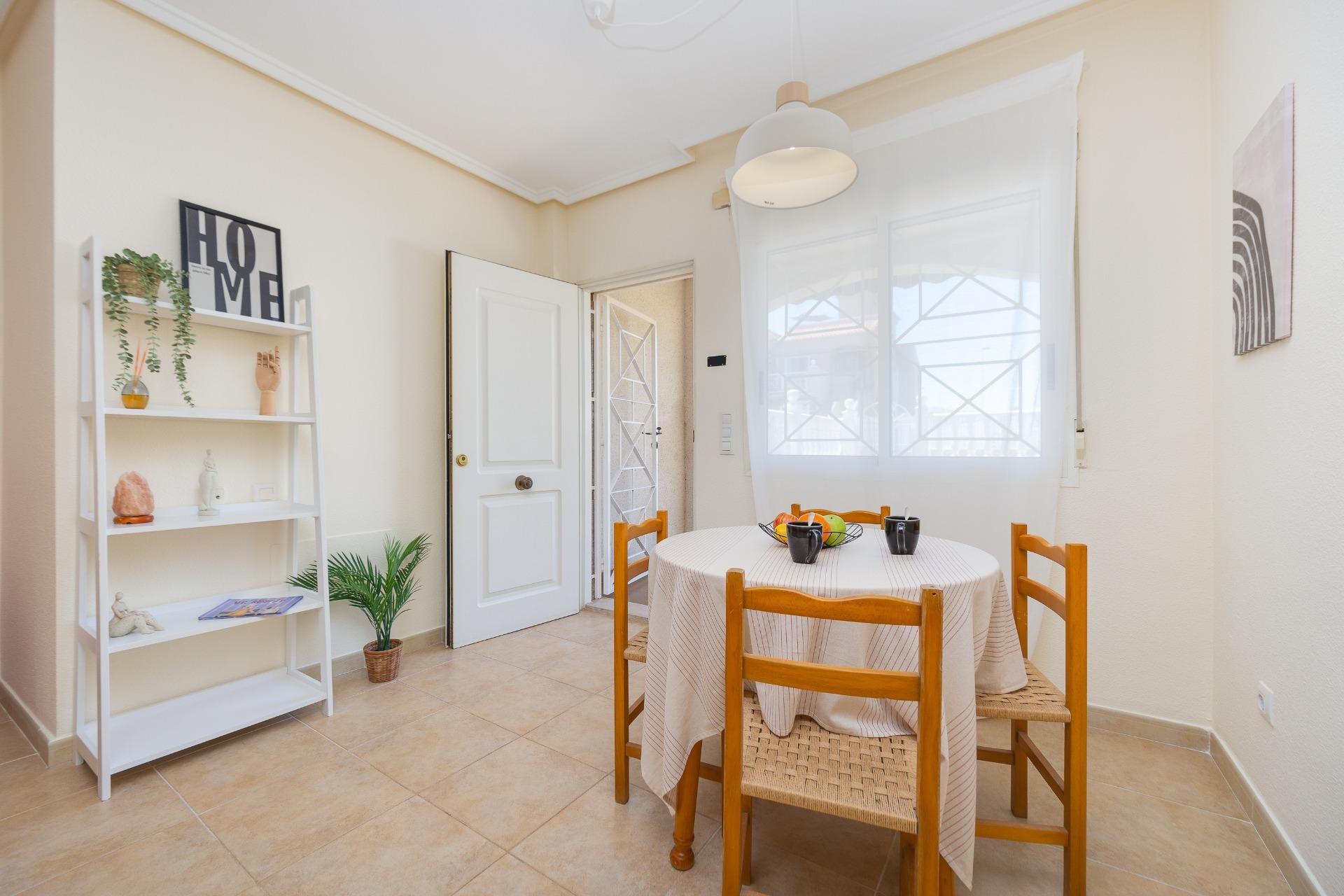 Brukt - Bungalow -
Torrevieja - Aguas Nuevas 1