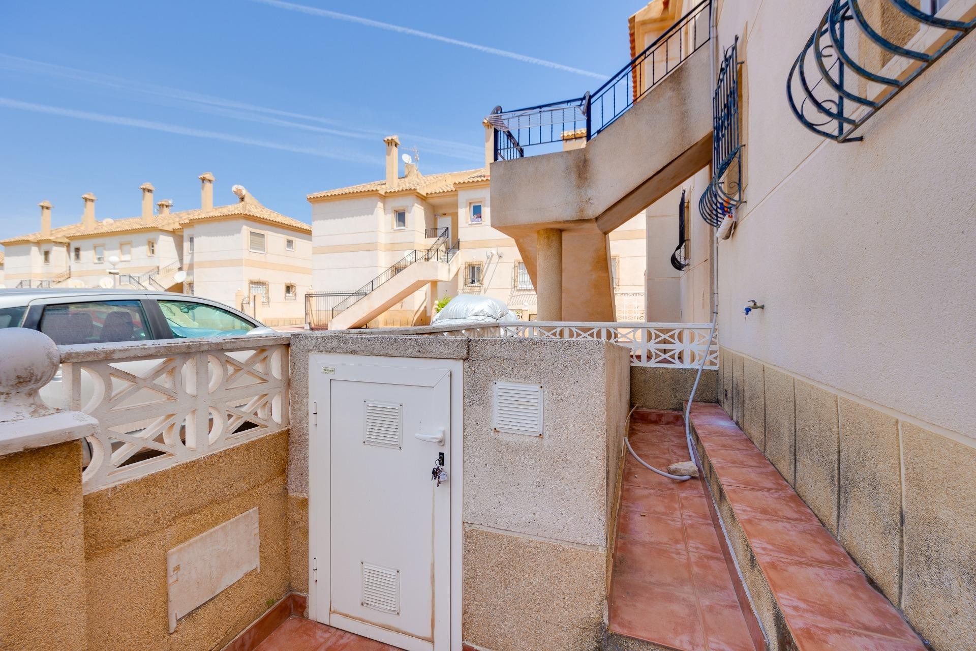 Brukt - Bungalow -
Torrevieja - aguas nuevas