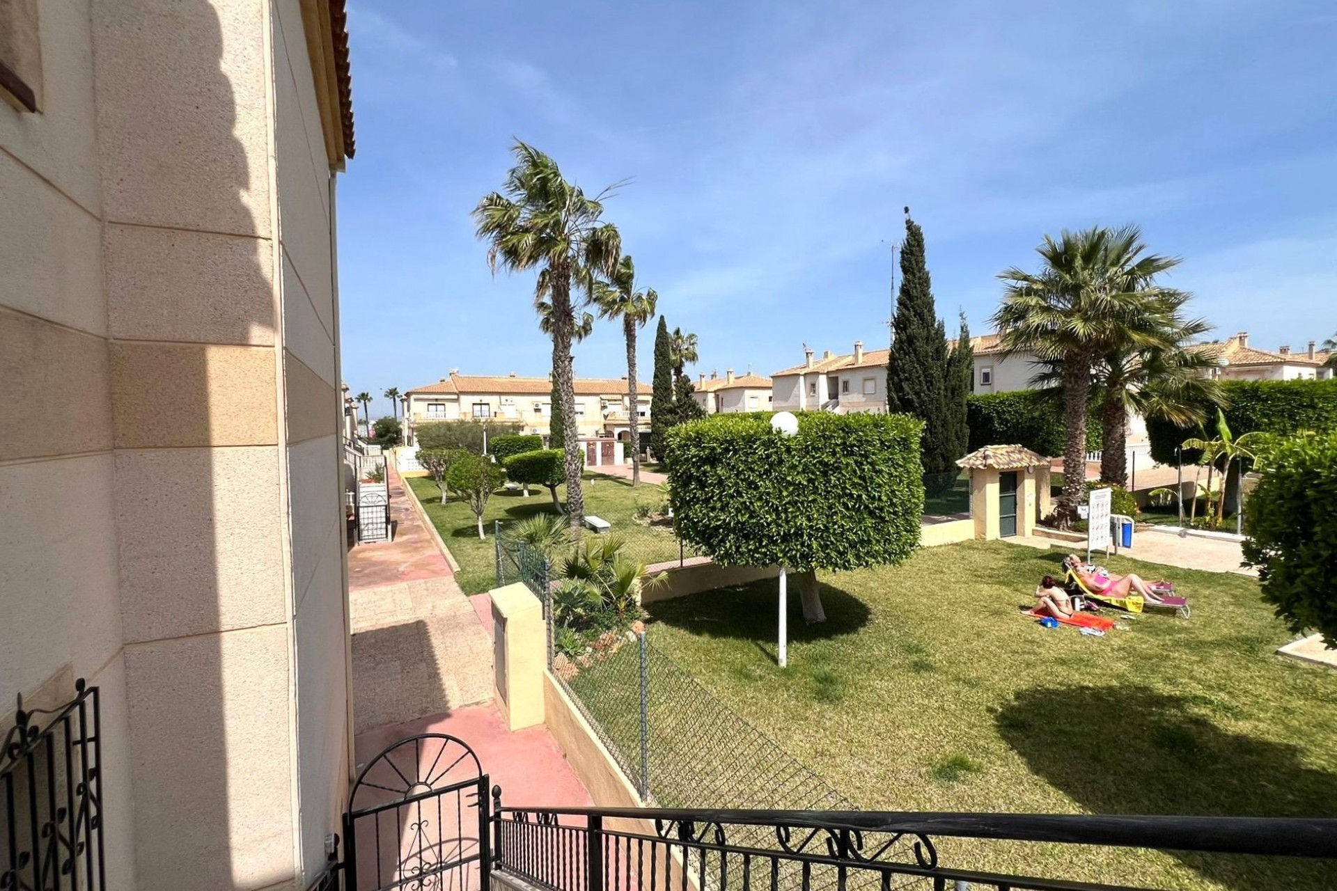 Brukt - Bungalow -
Torrevieja - aguas nuevas