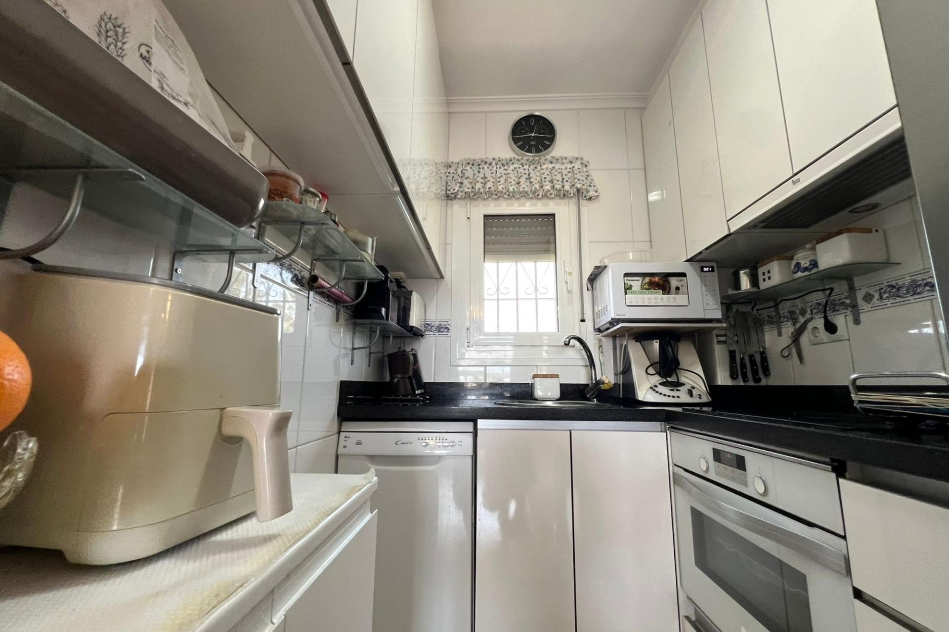 Brukt - Bungalow -
Torrevieja - aguas nuevas