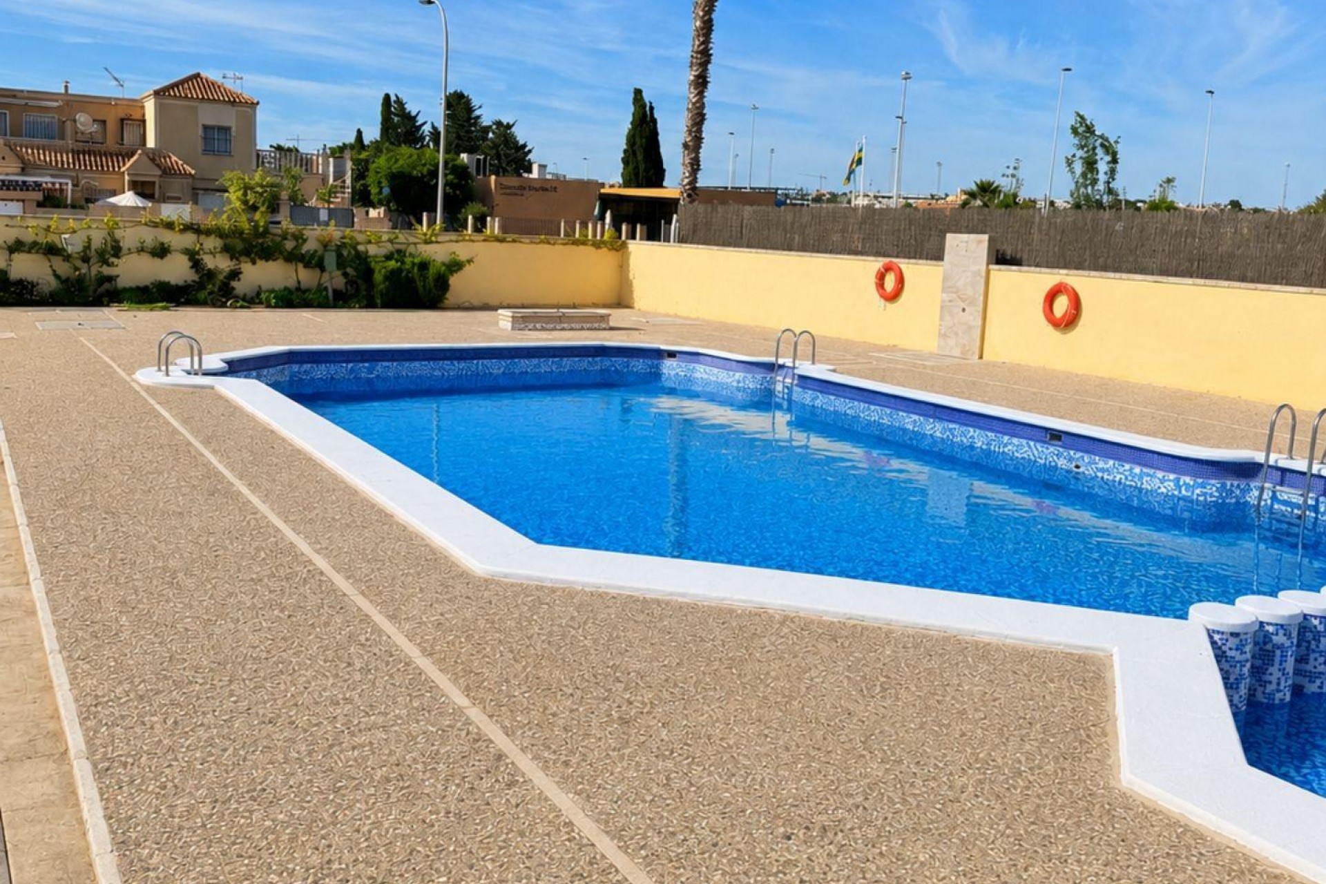 Brukt - Bungalow -
Torrevieja - Carrefour