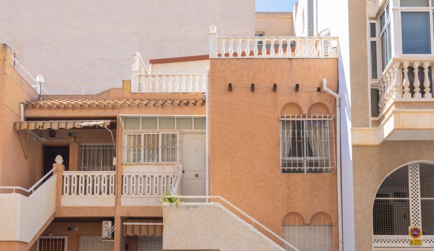 Brukt - Bungalow -
Torrevieja - Centro