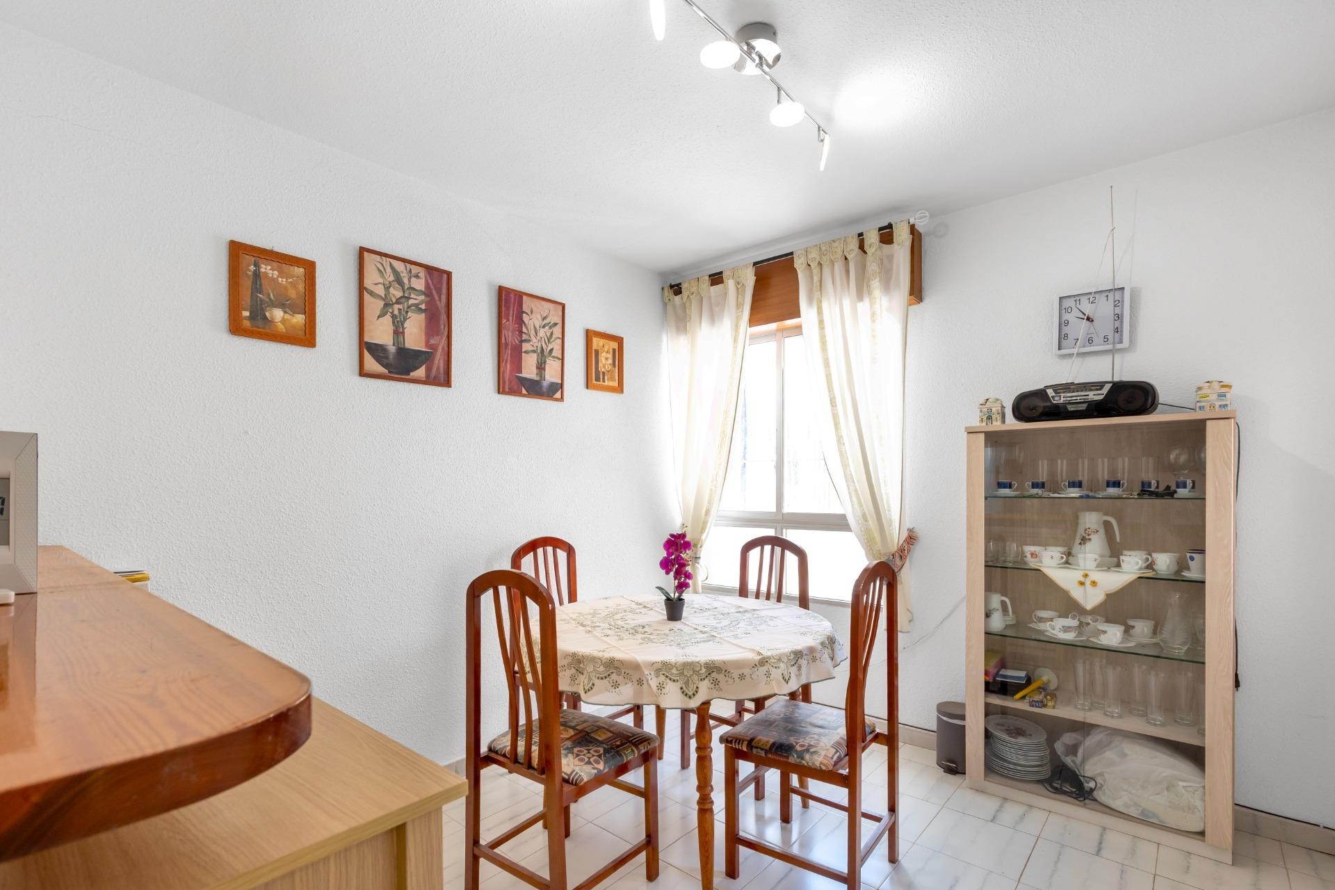 Brukt - Bungalow -
Torrevieja - Centro