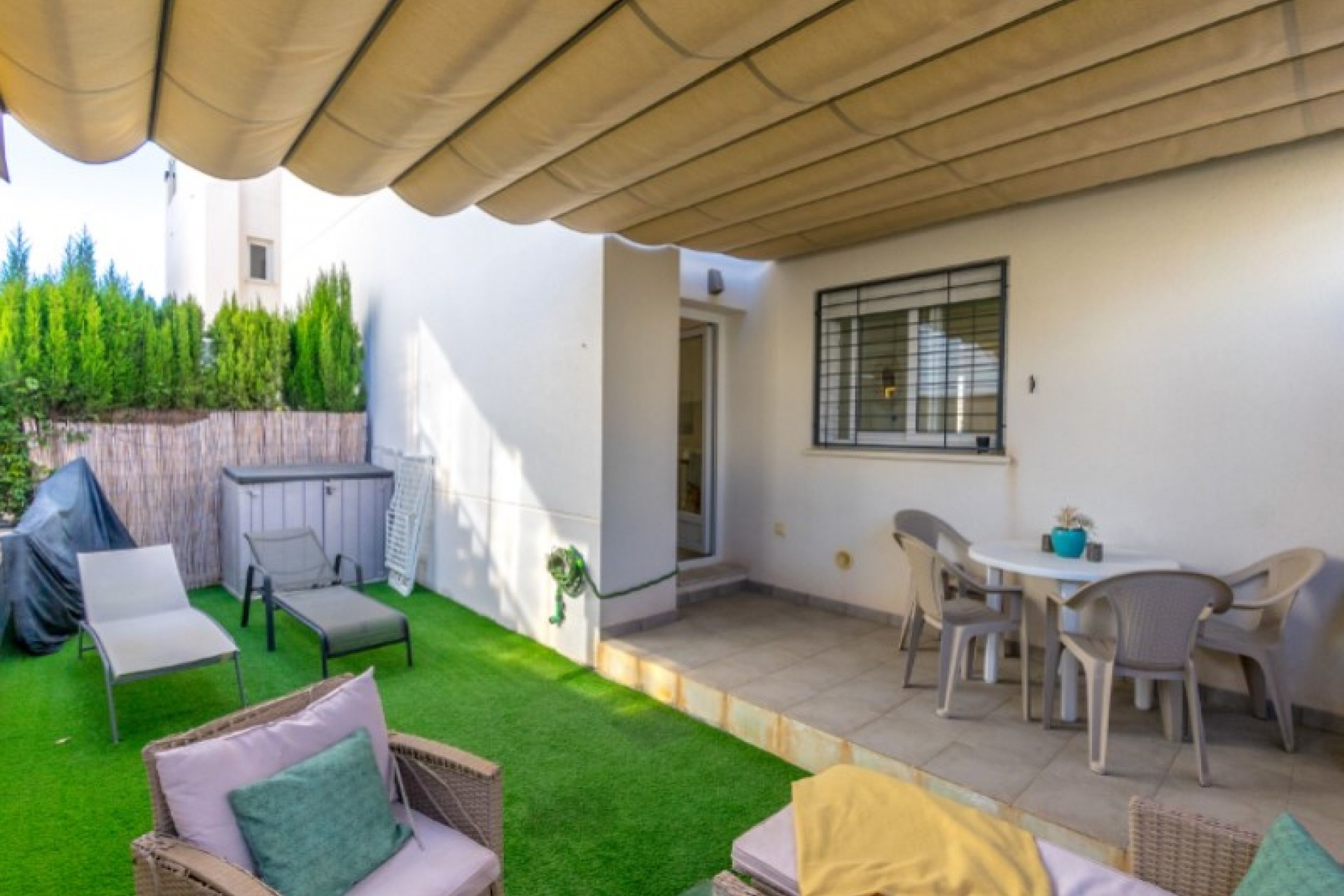 Brukt - Bungalow -
Torrevieja - Costa Blanca