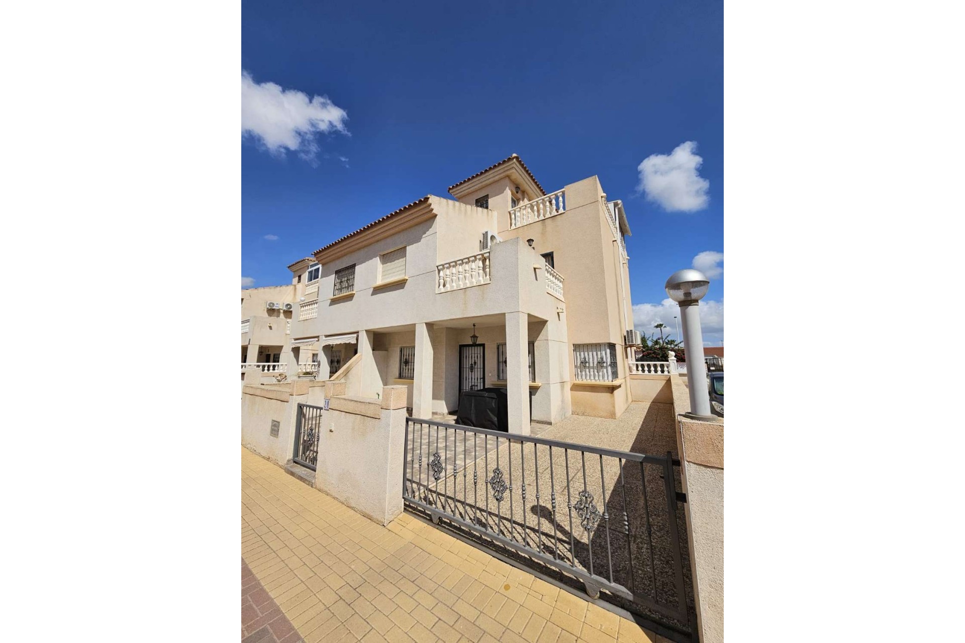 Brukt - Bungalow -
Torrevieja - Costa Blanca