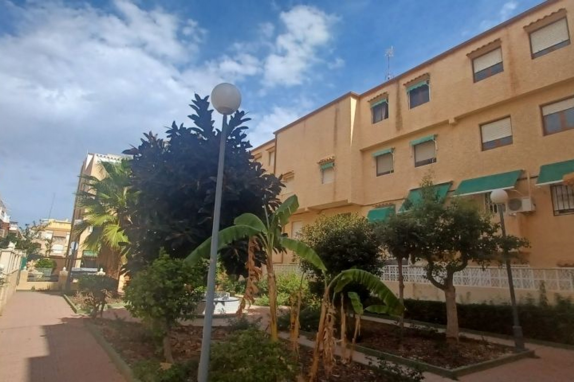 Brukt - Bungalow -
Torrevieja - Costa Blanca