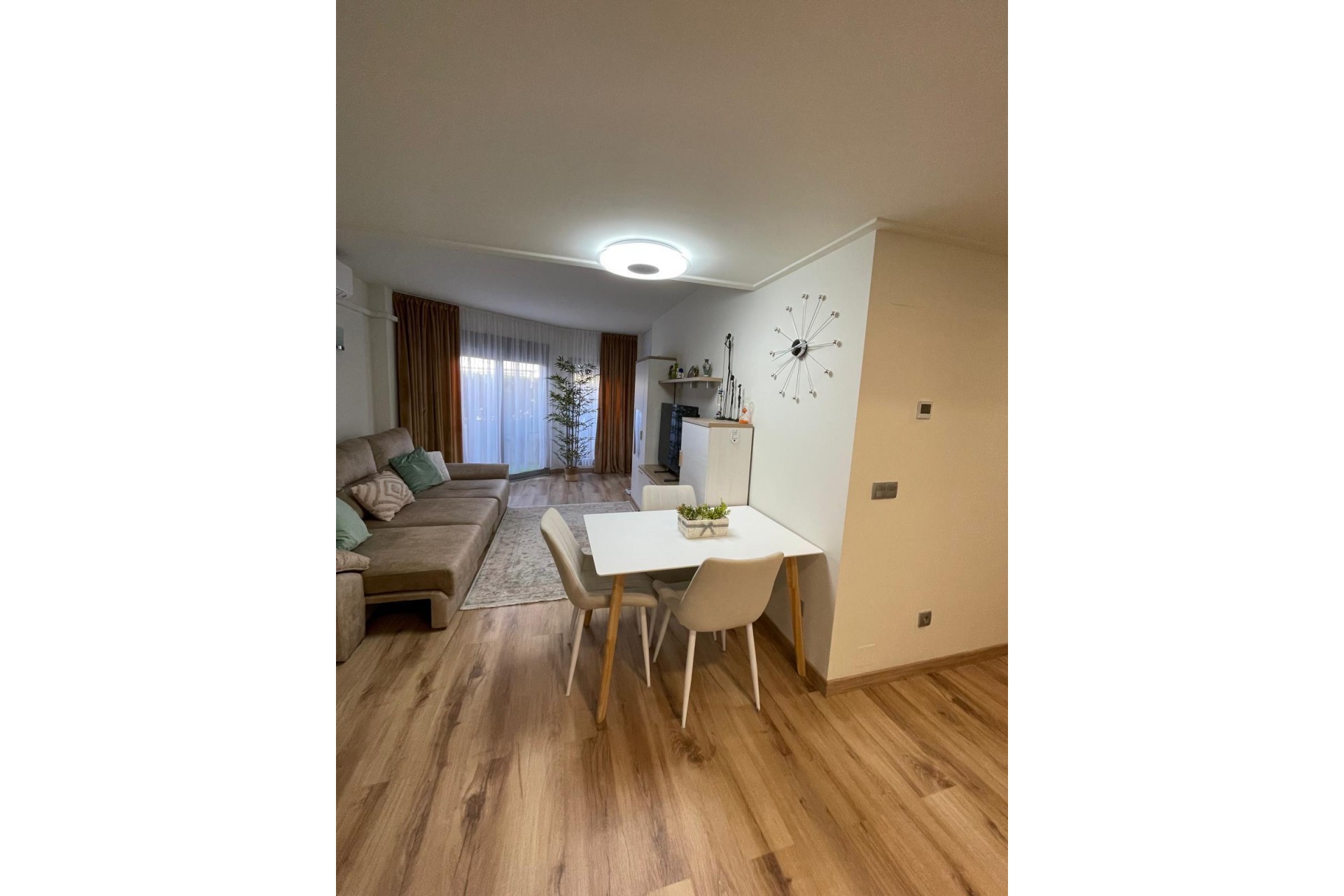 Brukt - Bungalow -
Torrevieja - Costa Blanca