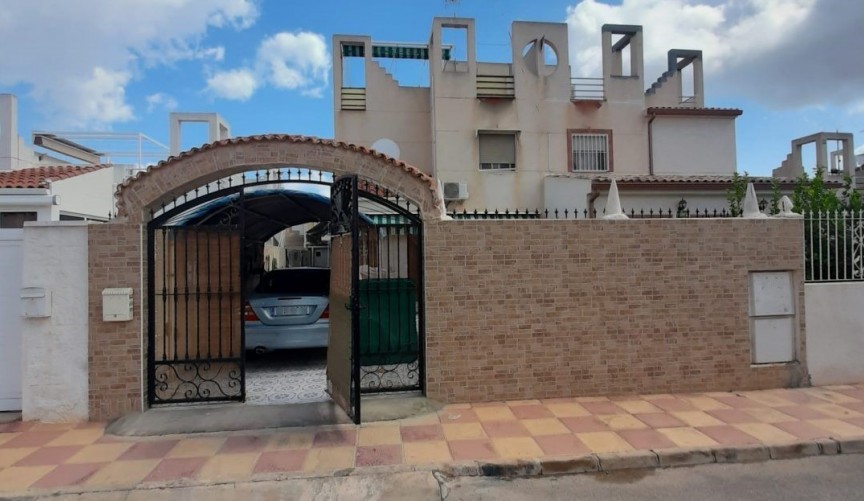 Brukt - Bungalow -
Torrevieja - Costa Blanca