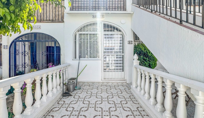 Brukt - Bungalow -
Torrevieja - Costa Blanca