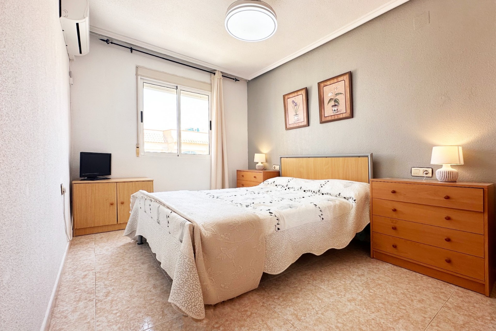 Brukt - Bungalow -
Torrevieja - Costa Blanca