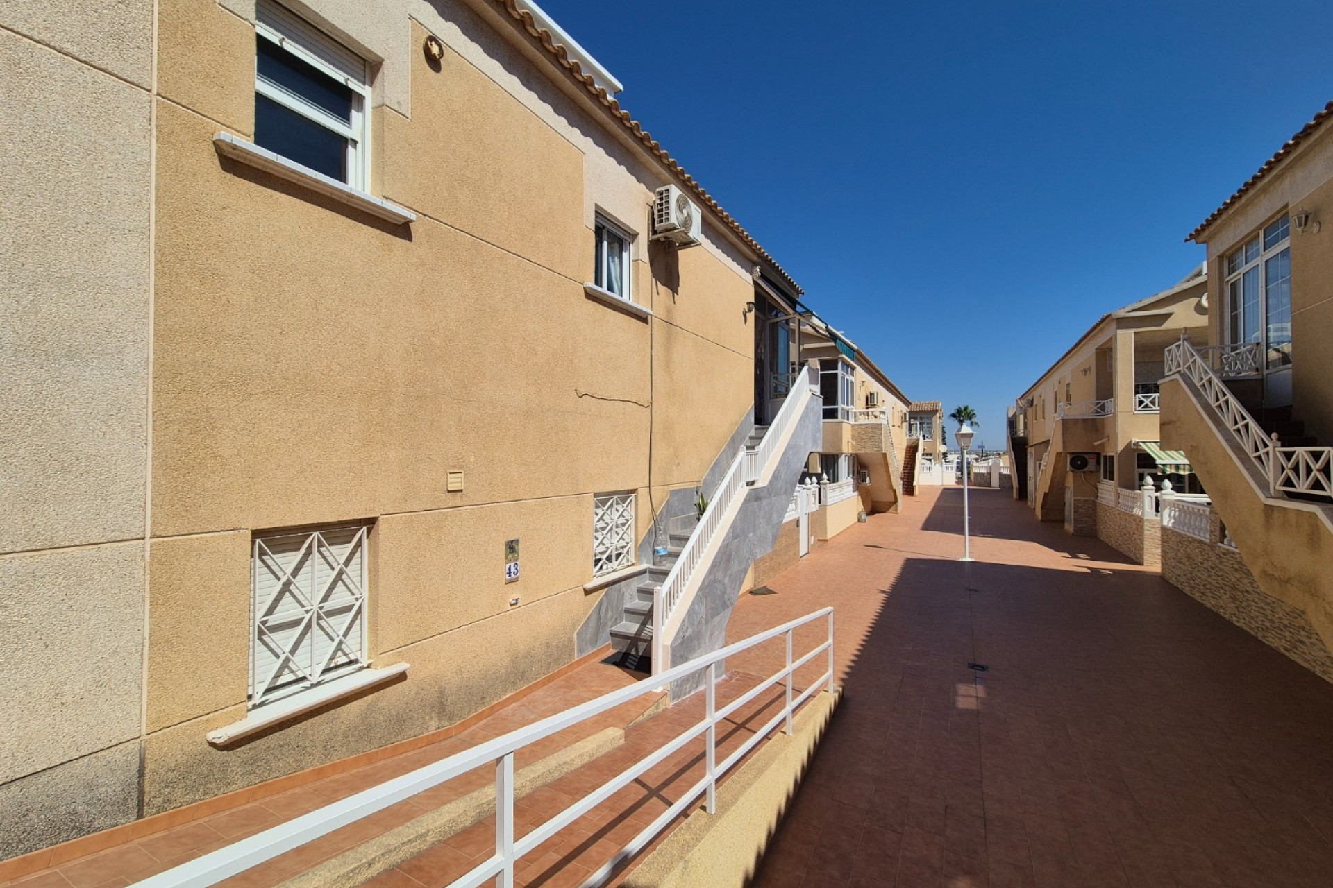 Brukt - Bungalow -
Torrevieja - Costa Blanca
