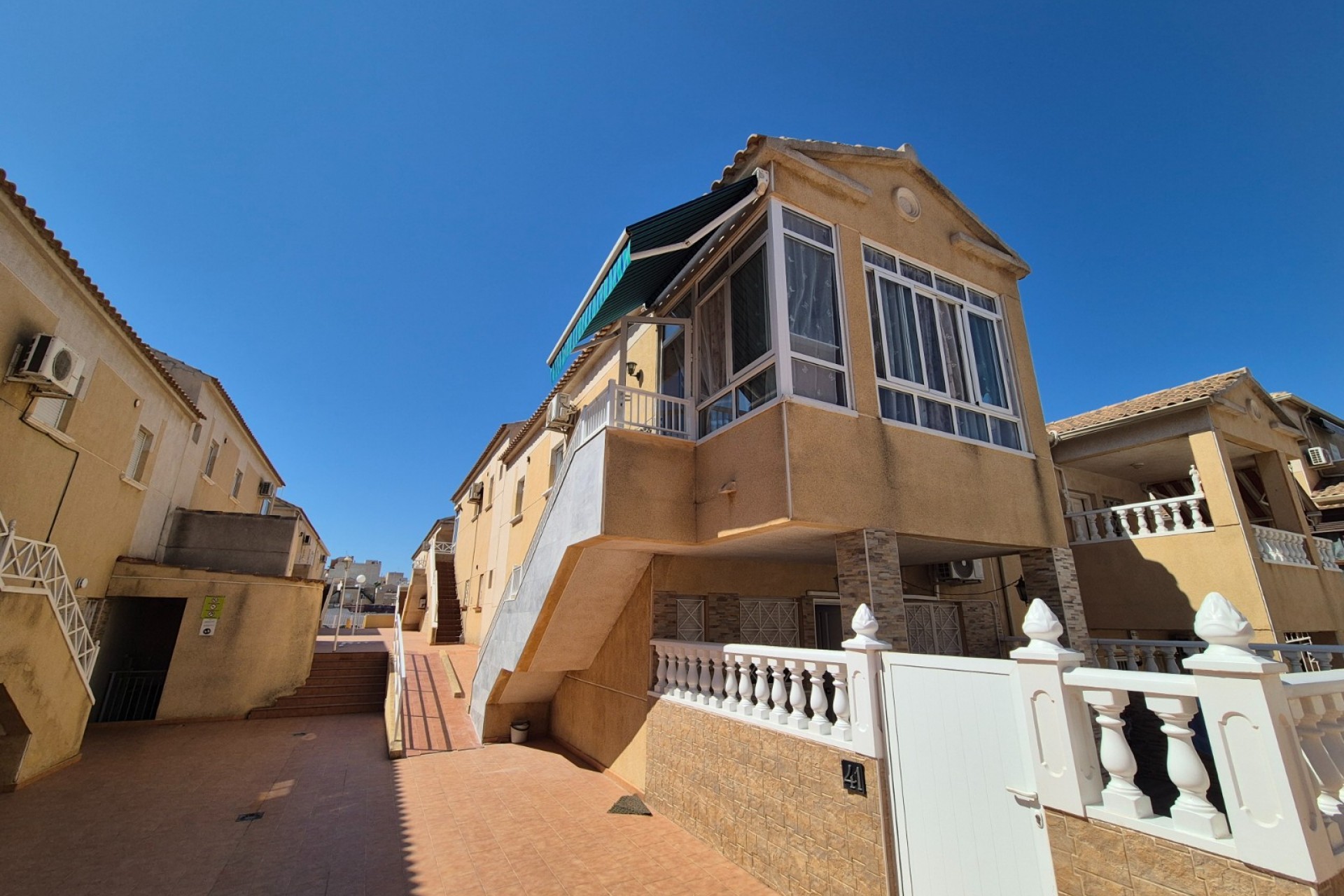 Brukt - Bungalow -
Torrevieja - Costa Blanca