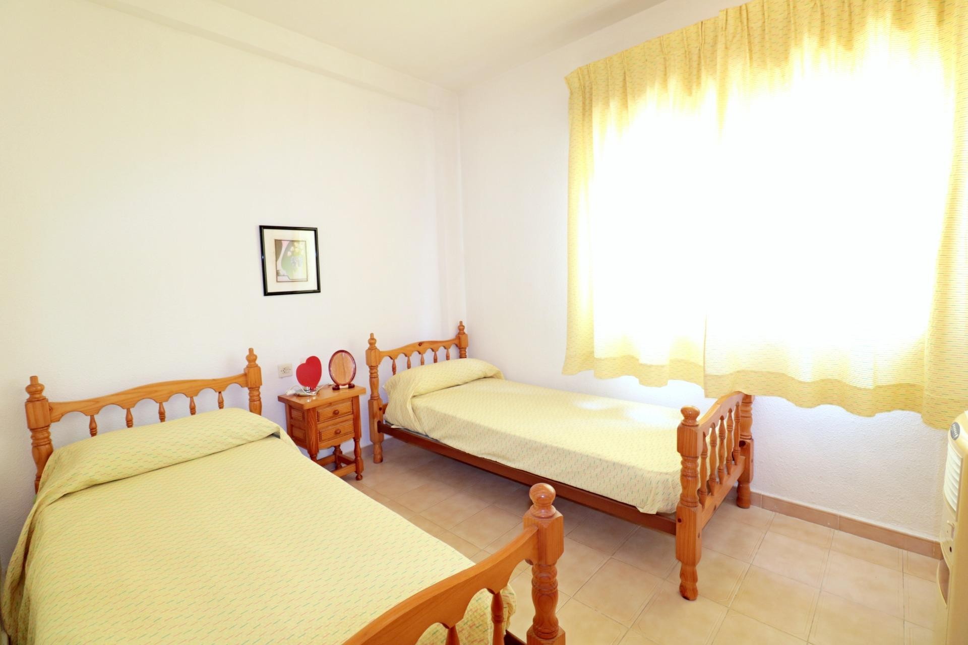 Brukt - Bungalow -
Torrevieja - El Acequión - Los Náufragos