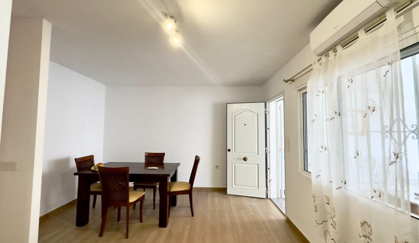 Brukt - Bungalow -
Torrevieja - El Limonar