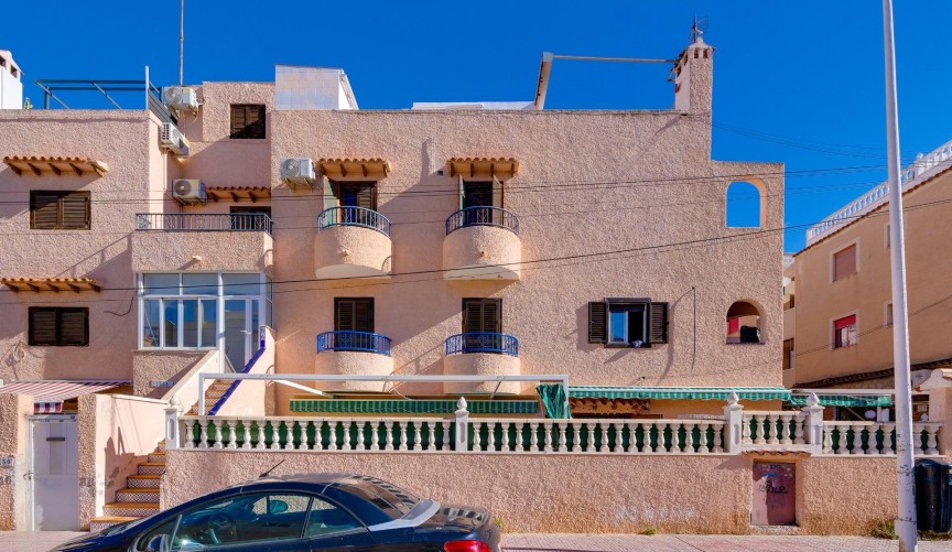 Brukt - Bungalow -
Torrevieja - La Mata