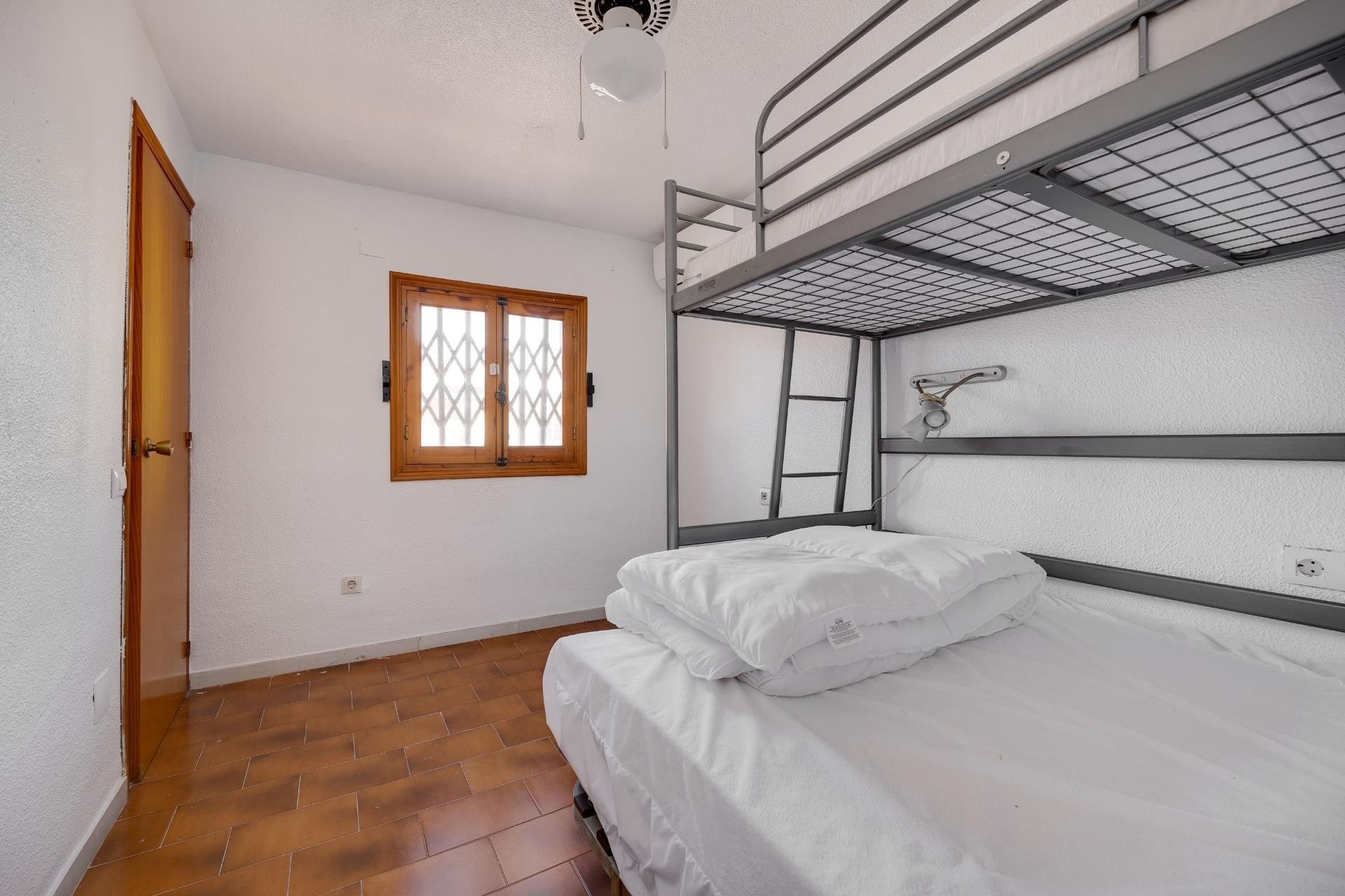 Brukt - Bungalow -
Torrevieja - La Mata