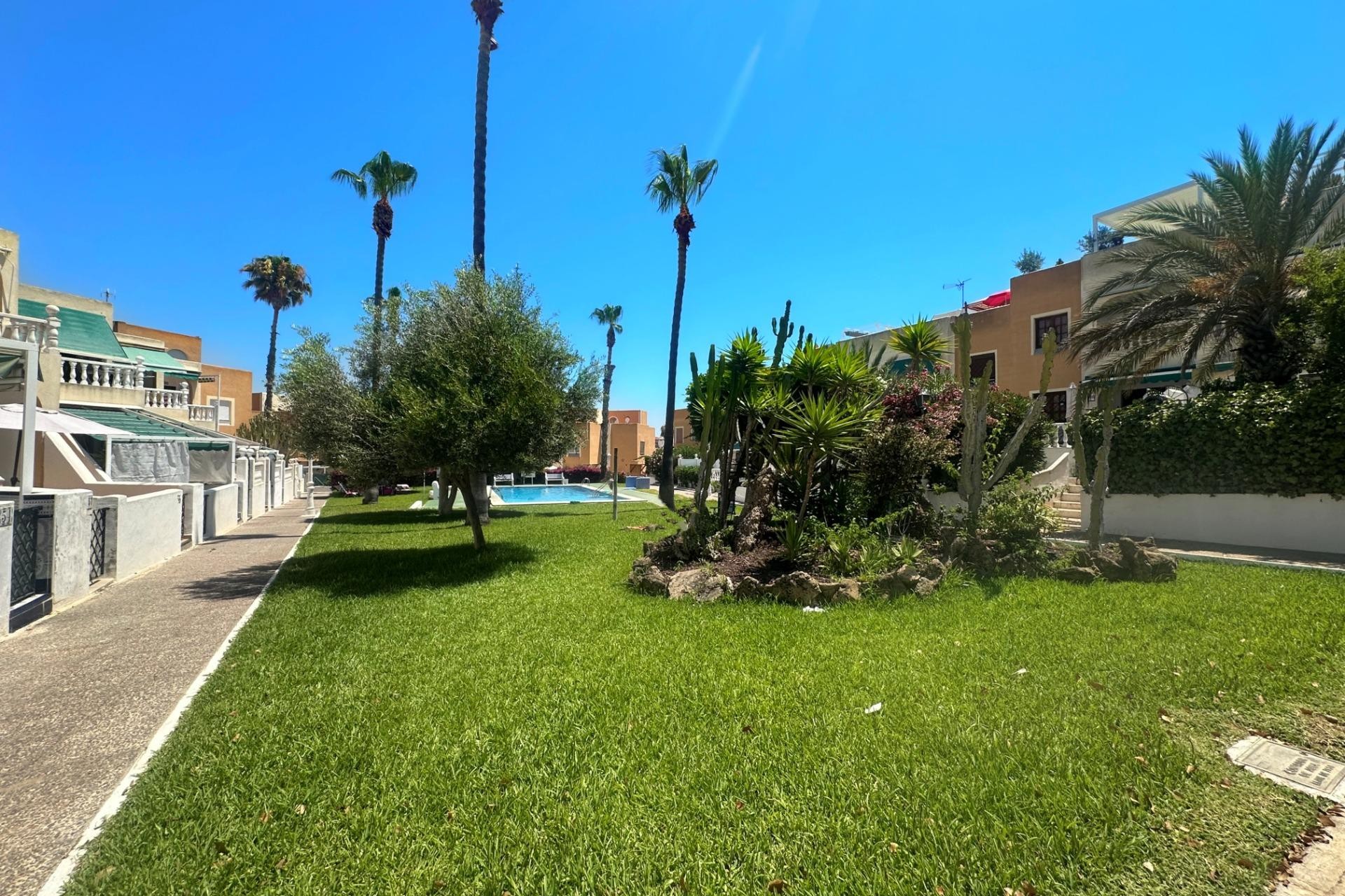 Brukt - Bungalow -
Torrevieja - La Mata