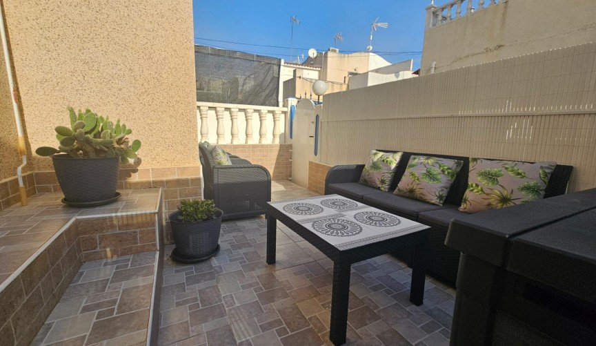 Brukt - Bungalow -
Torrevieja - Lago Jardin
