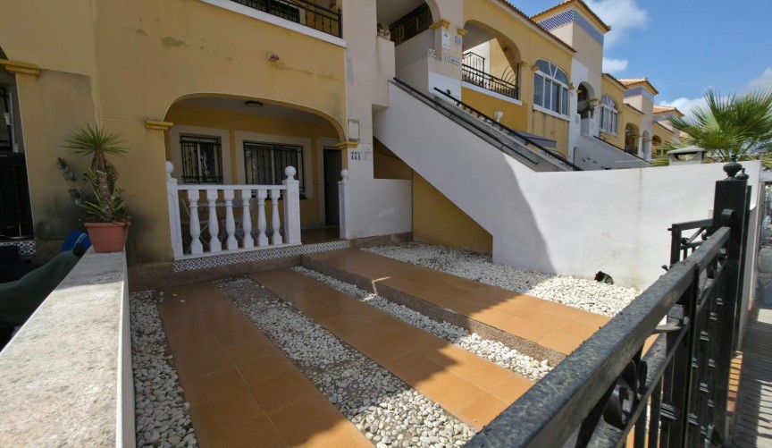 Brukt - Bungalow -
Torrevieja - Los Balcones - Los Altos del Edén