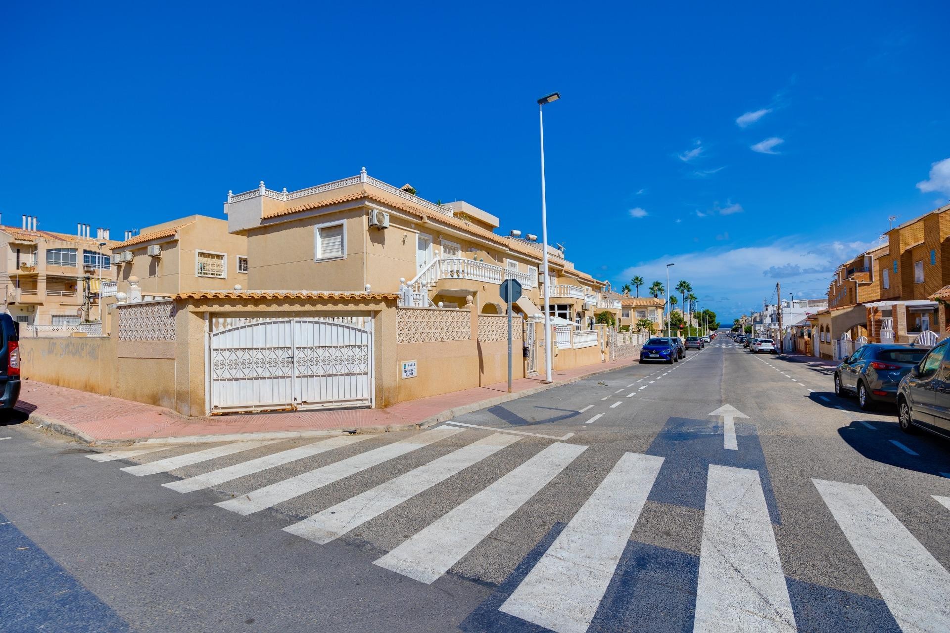 Brukt - Bungalow -
Torrevieja - Los Frutales