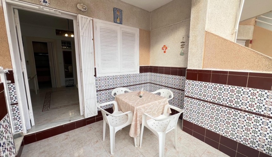 Brukt - Bungalow -
Torrevieja - Nueva Torrevieja