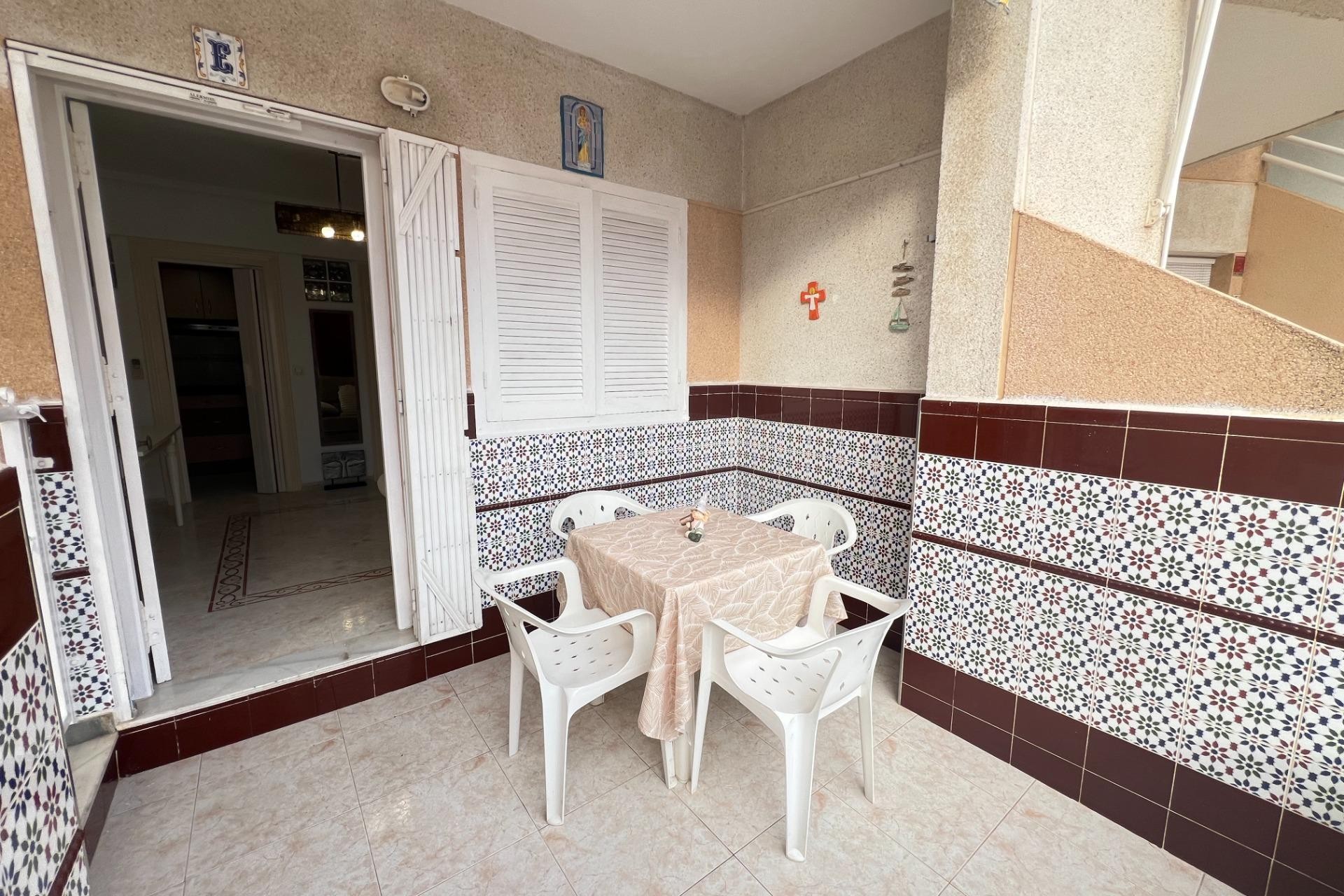 Brukt - Bungalow -
Torrevieja - Nueva Torrevieja