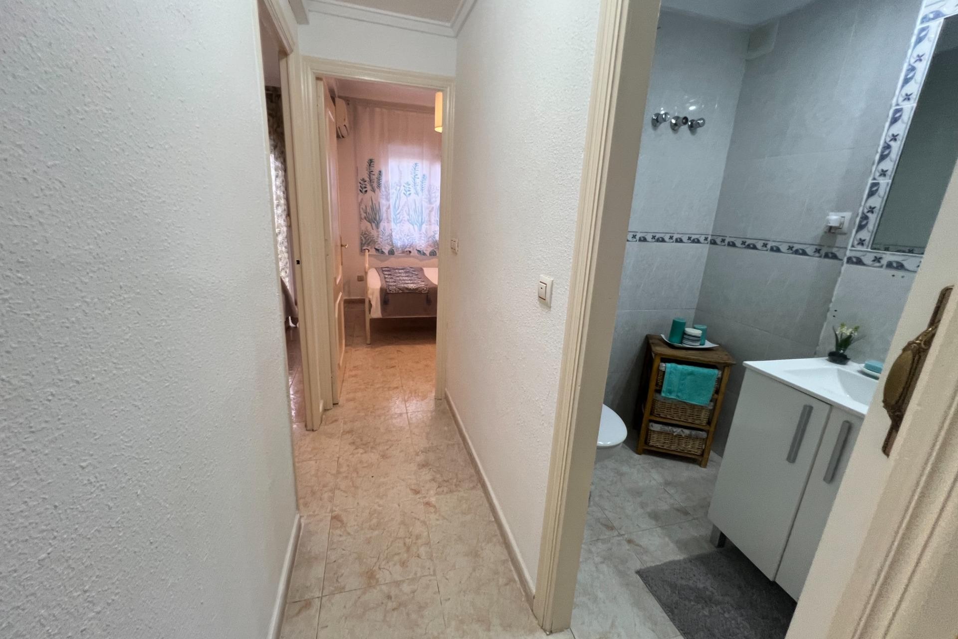 Brukt - Bungalow -
Torrevieja - Nueva Torrevieja