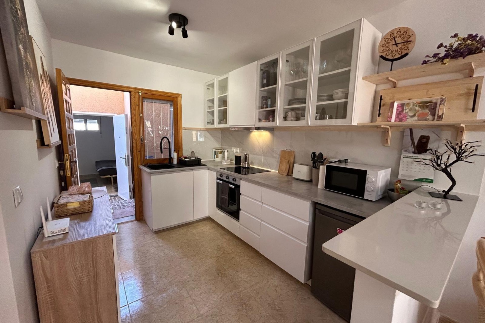 Brukt - Bungalow -
Torrevieja - Playa De Los Naufragos