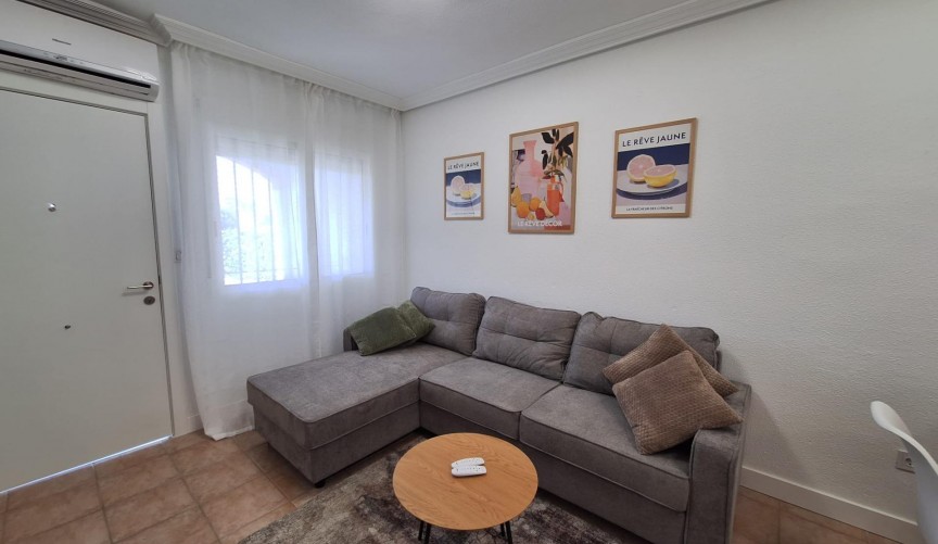Brukt - Bungalow -
Torrevieja - Sector 25