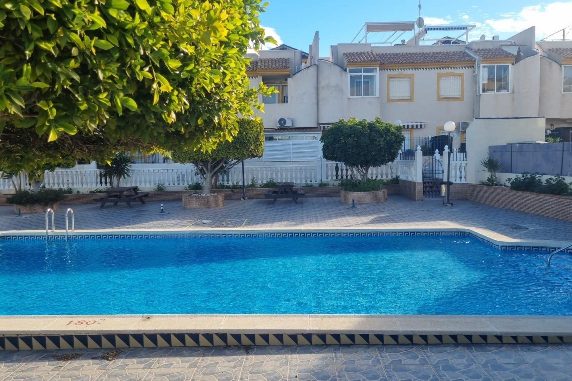 Brukt - Bungalow -
Torrevieja - Sector 25